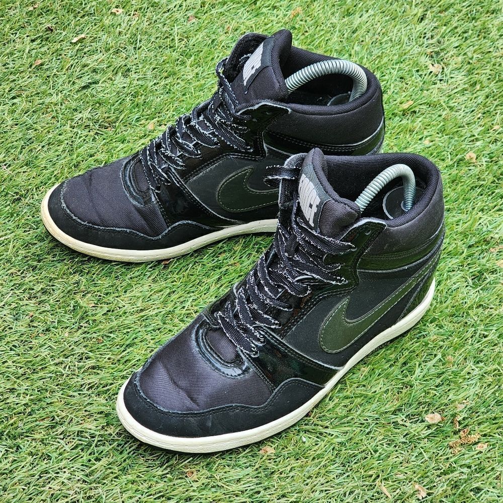 NIKE AIR FORCE - Womens Wedge Shoes - SIZE 8